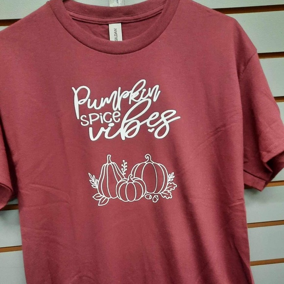 “Pumpkin spice vibes” custom t shirt - Picture 1 of 1
